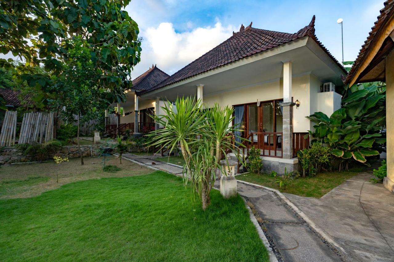 Pemuntalan Guesthouse Lembongan Exterior foto